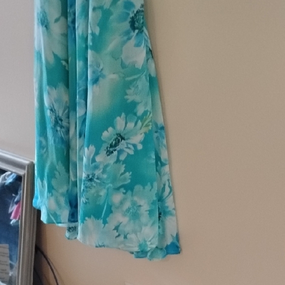 Floral Blue And Green Halter Dress - Picture 4 of 10